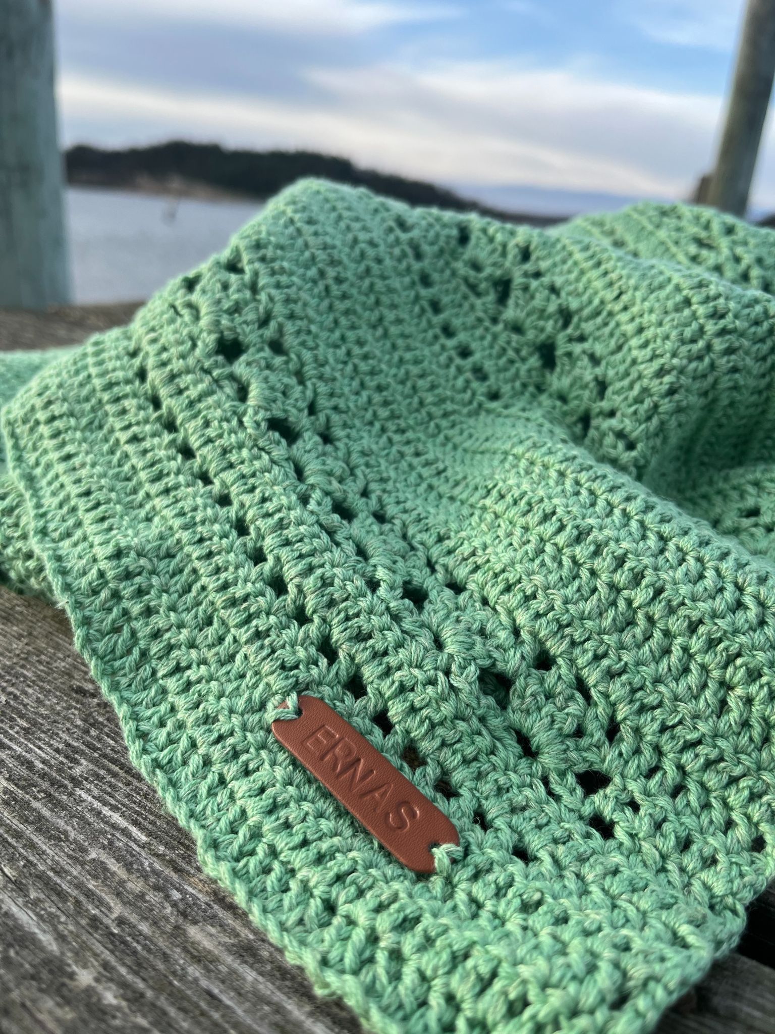 Necessär Gul handgjord virkad clutch at.ernas ernastudio.se ernastudio